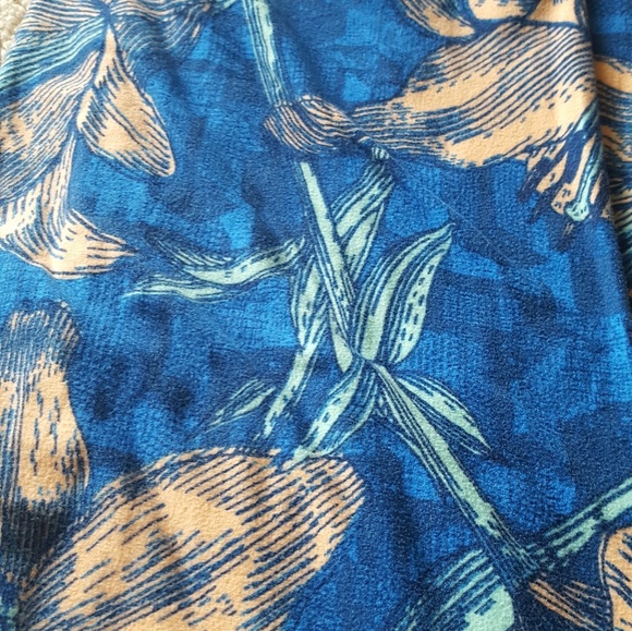 3 pairs of One Size LuLaRoe leggings - Picture 2 of 4